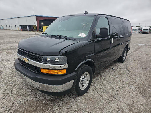 Used 2019 Chevrolet Express 2500 w/ Driver Convenience Package RWD image 2