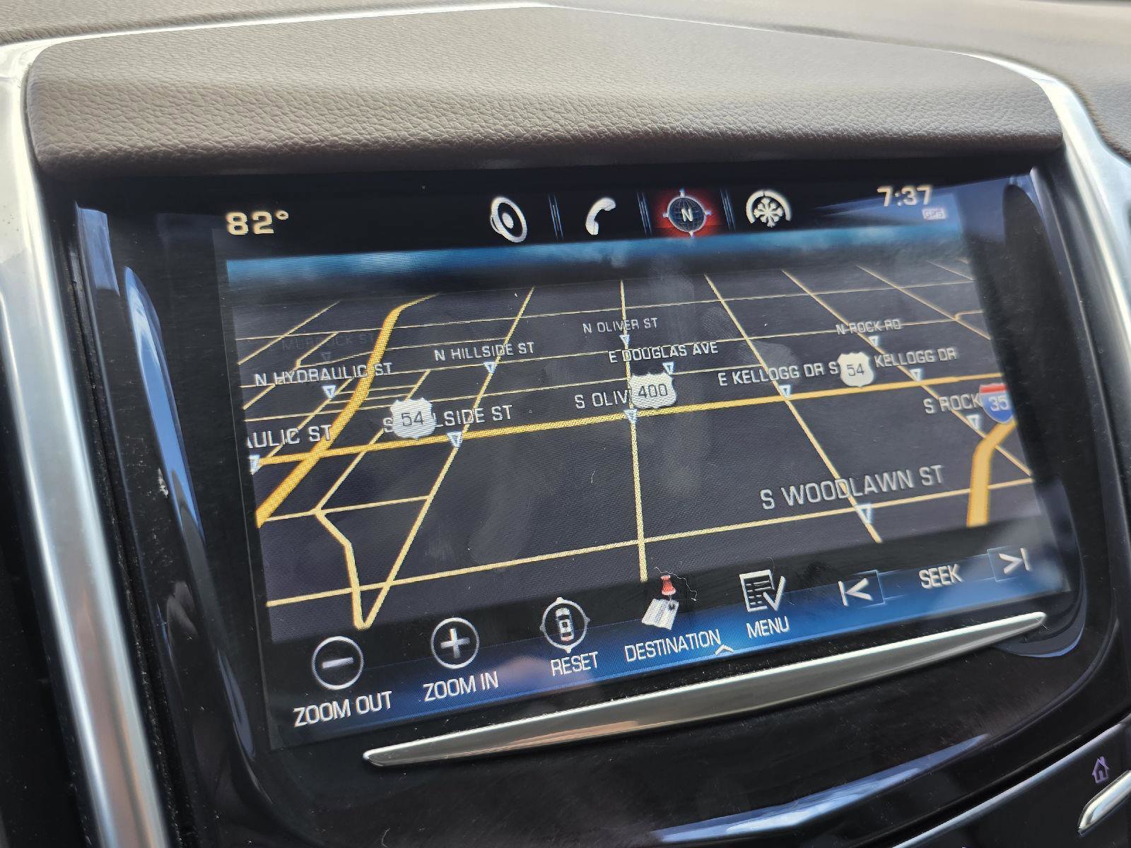 Used 2015 Cadillac SRX Luxury w/ Trailering Package image 27