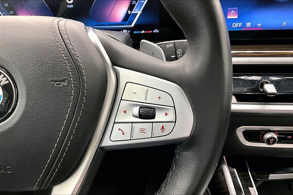 Used 2025 BMW X7 xDrive40i image 21