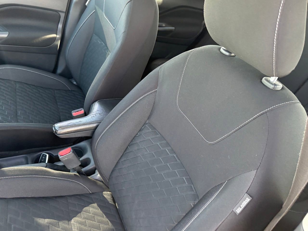 Certified 2021 Nissan Kicks S FWD image 31