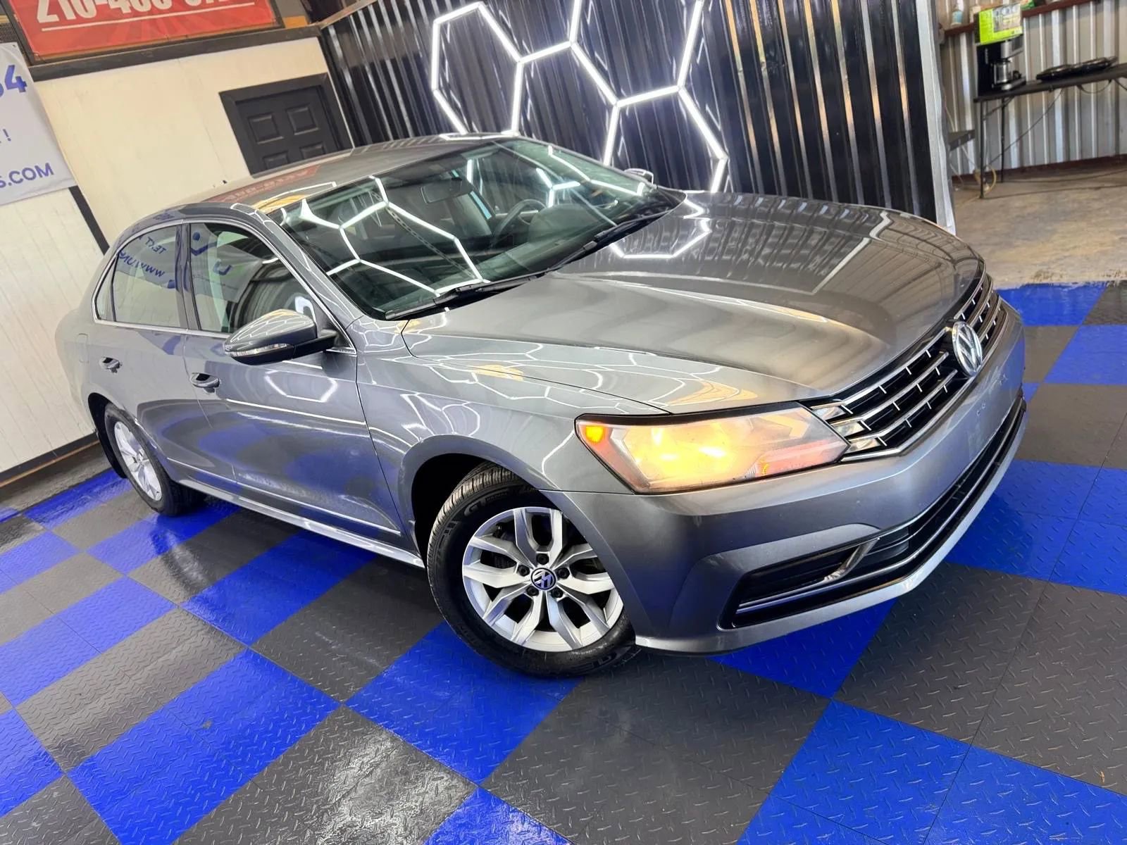 Used 2016 Volkswagen Passat 1.8T S image 13