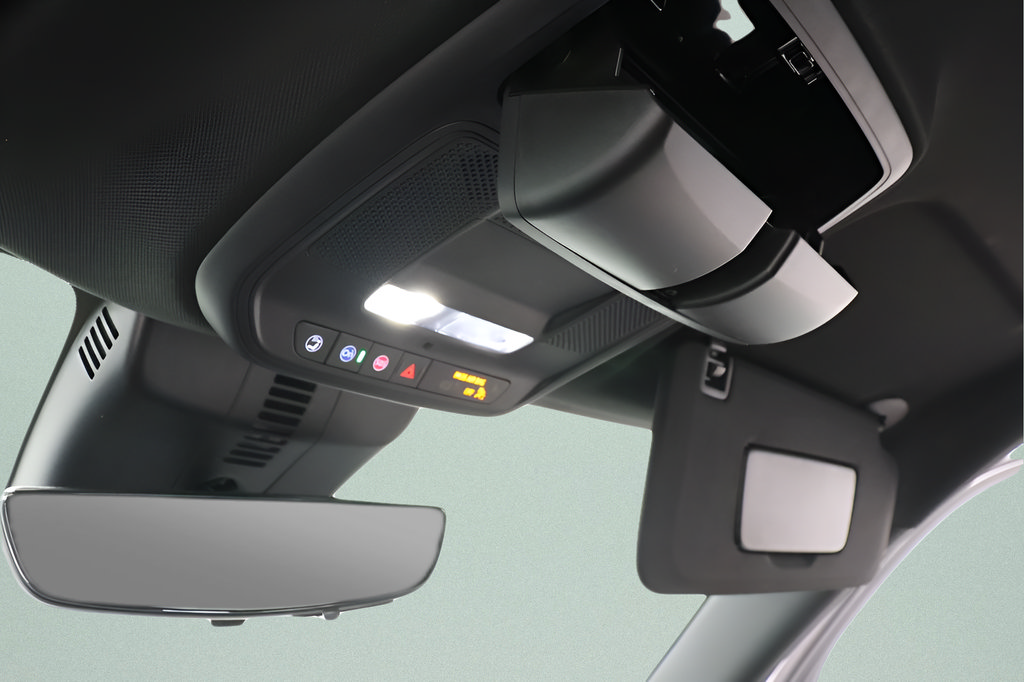 New 2027 Chevrolet Traverse LT w/ Driver Confidence Package FWD image 15
