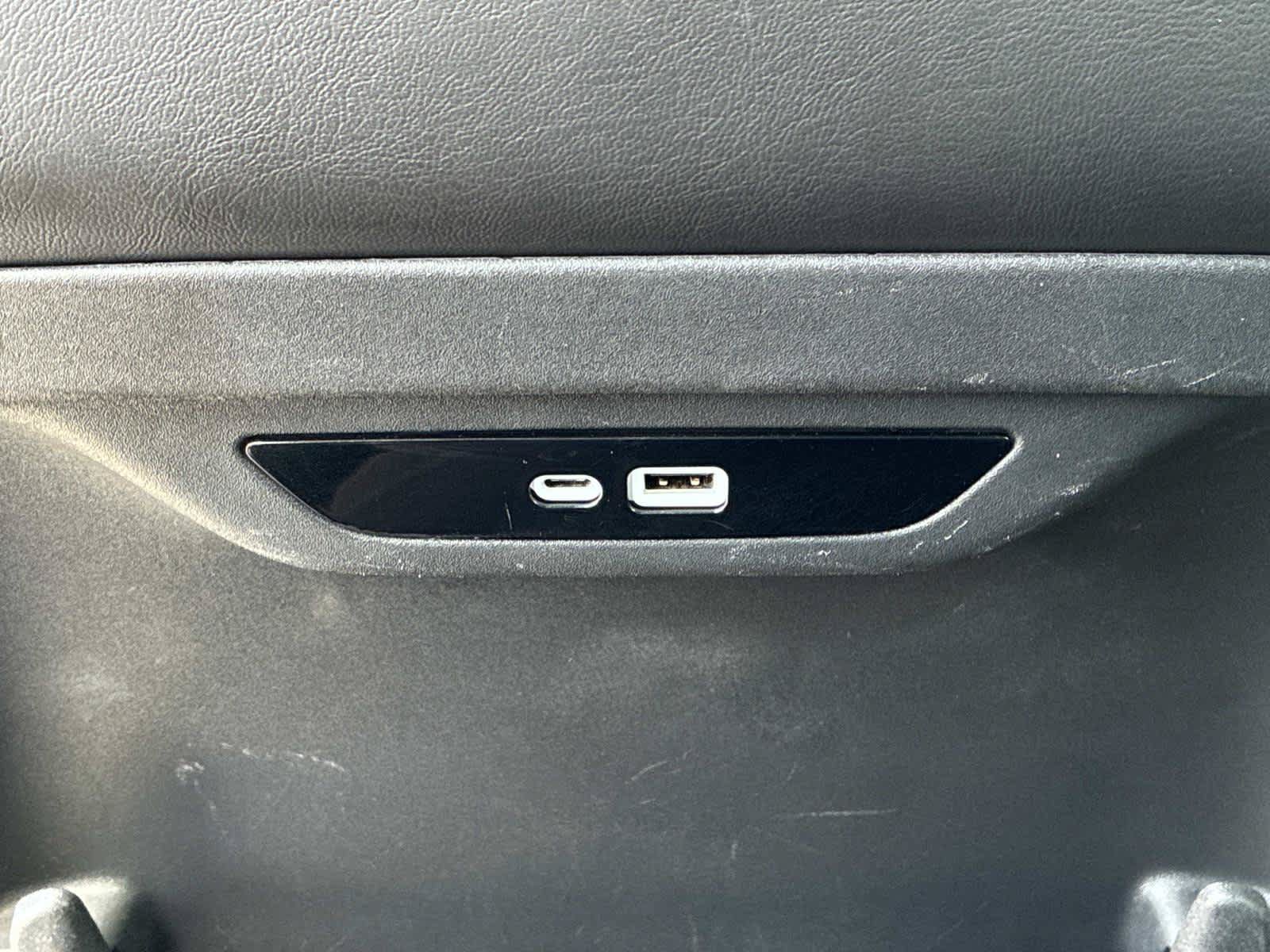 Certified 2024 Chrysler Pacifica Touring-L FWD image 17