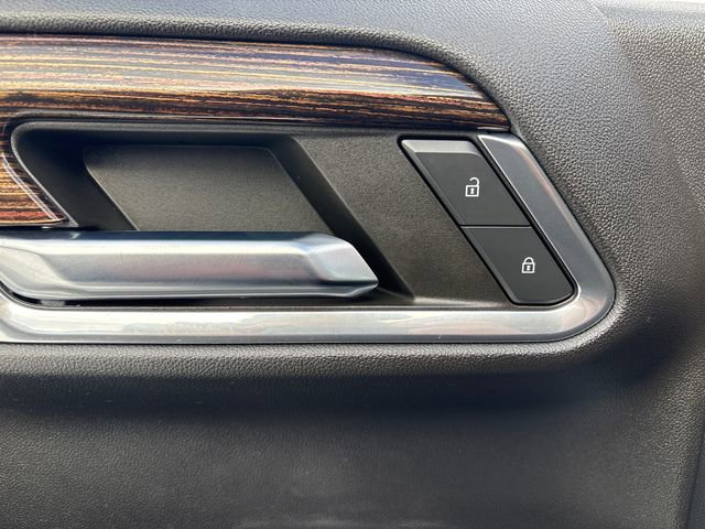 Used 2023 GMC Sierra 1500 Elevation image 25