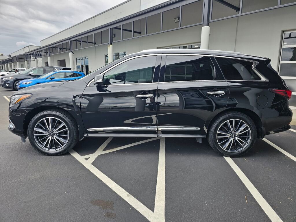 Used 2020 INFINITI QX60 Pure AWD/4WD image 2