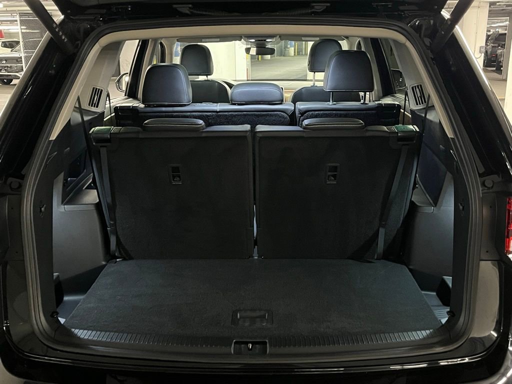 Used 2025 Volkswagen Atlas SE w/ Panoramic Sunroof Package image 39
