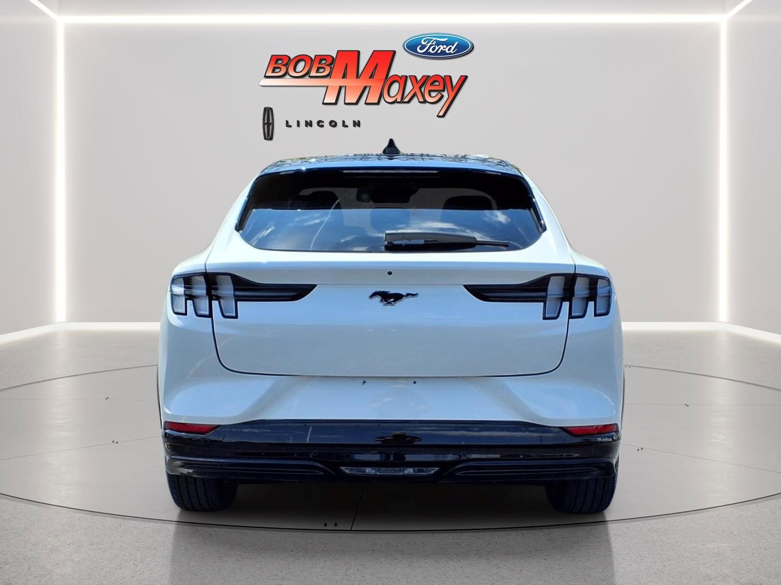 Used 2023 Ford Mustang Mach-E Premium AWD/4WD image 6
