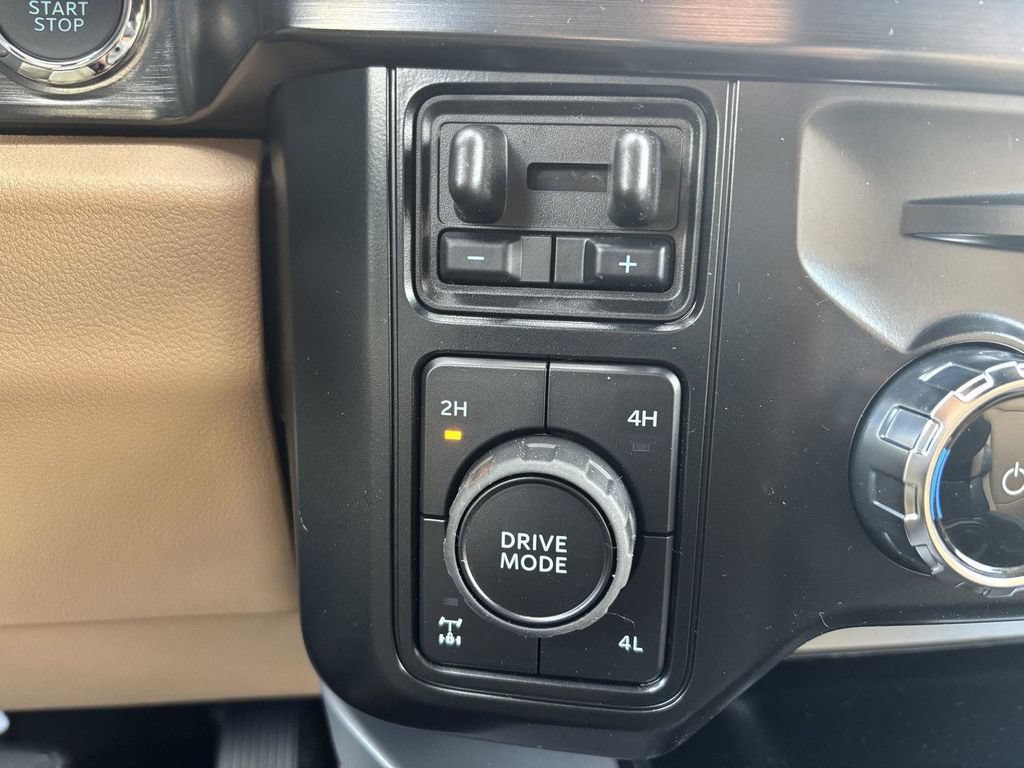 New 2026 Ford F250 Lariat w/ Lariat Premium Package AWD/4WD image 28