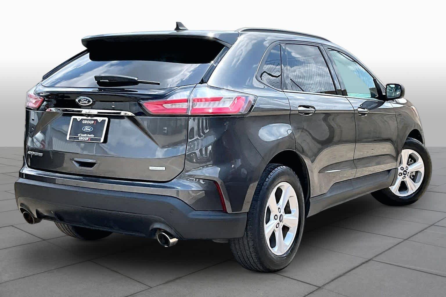 Used 2020 Ford Edge SE FWD image 13