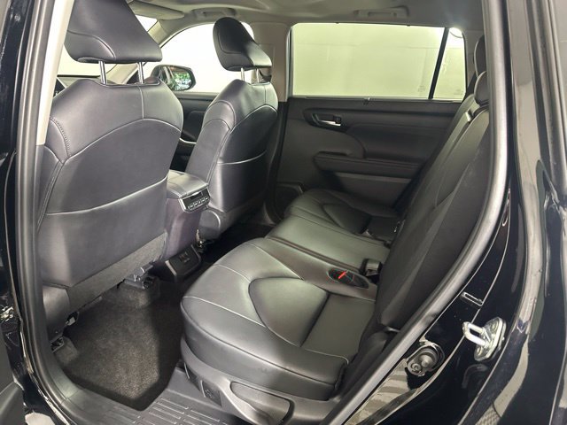 Used 2026 Toyota Highlander XLE AWD/4WD image 19