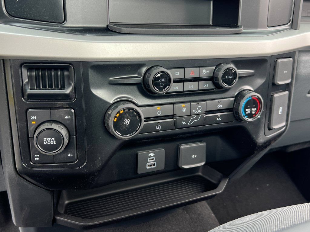 New 2026 Ford F350 XL w/ STX Appearance Package AWD/4WD image 21