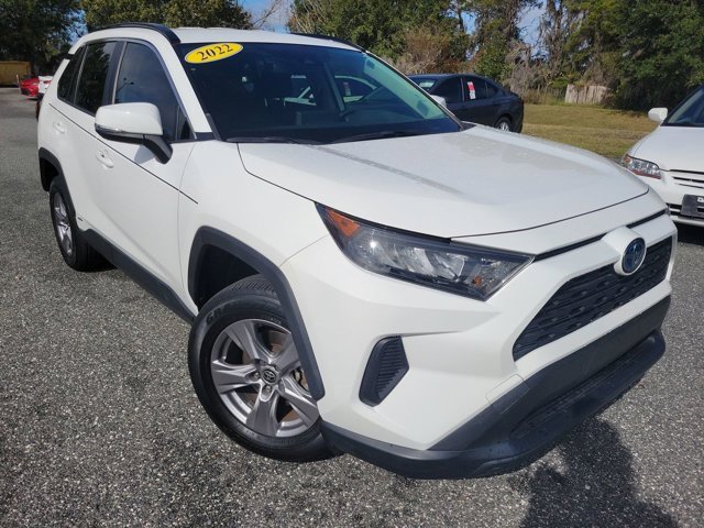 Used 2022 Toyota RAV4 LE image 8