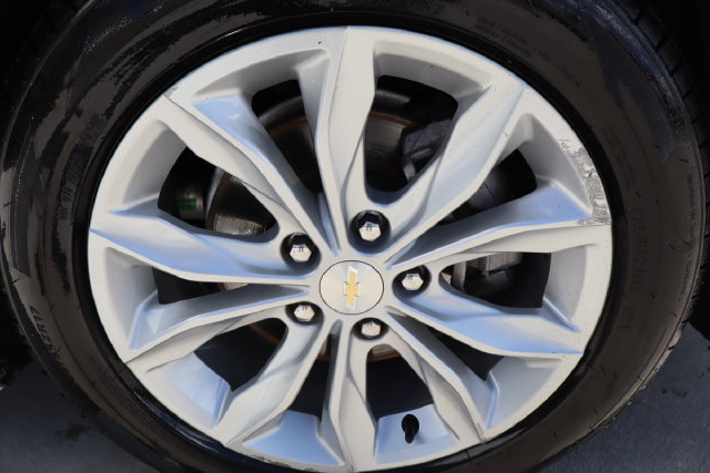 Used 2025 Chevrolet Malibu LT FWD image 46