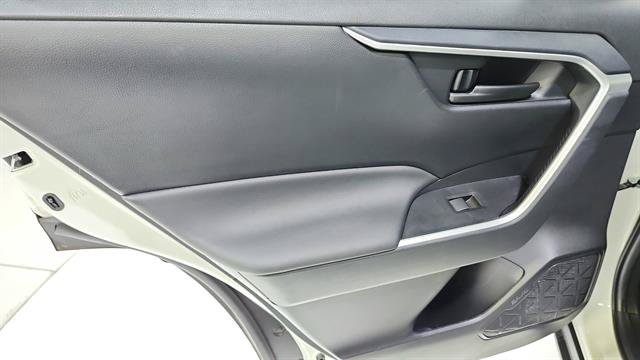 Used 2025 Toyota RAV4 LE FWD image 19