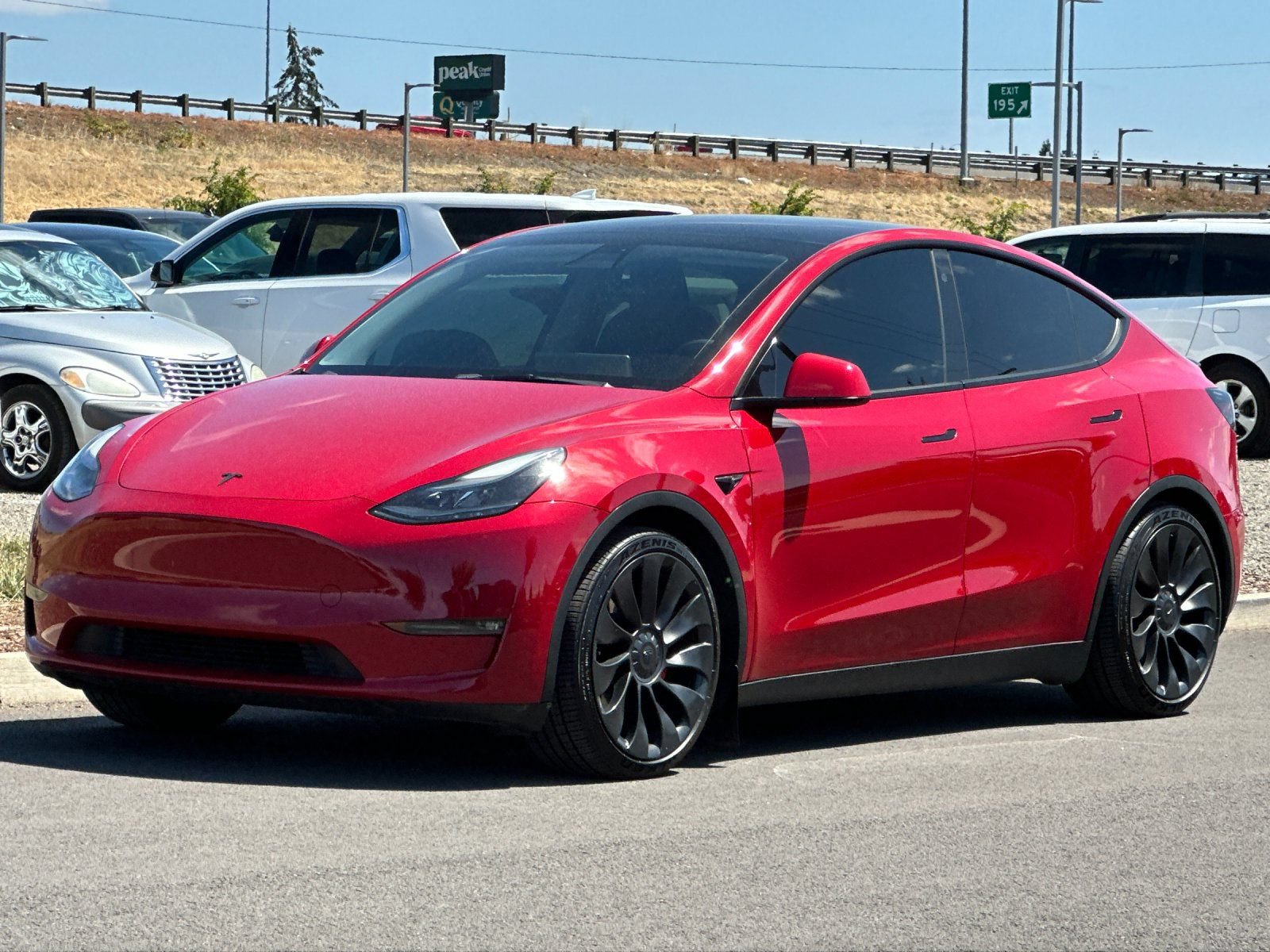Used 2022 Tesla Model Y Performance AWD/4WD image 7