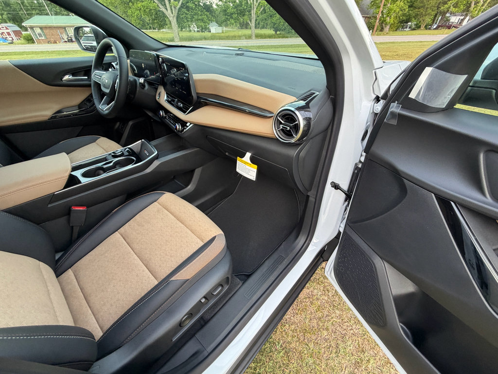 New 2026 Chevrolet Equinox ACTIV w/ Convenience Package III FWD image 31