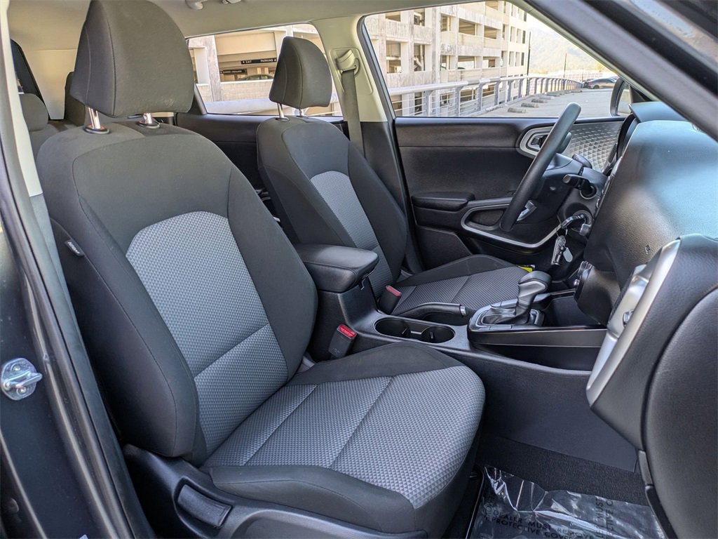 Used 2024 Kia Soul LX w/ Option Group 015 image 28