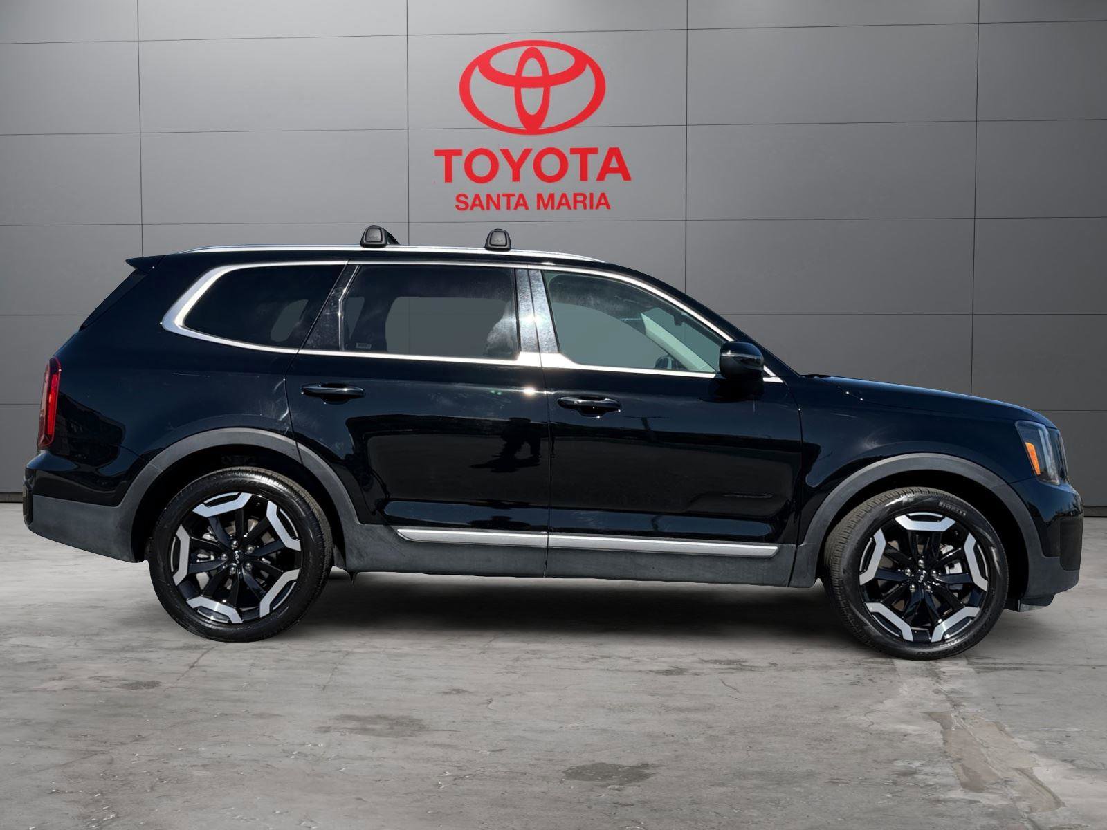 Used 2025 Kia Telluride S image 22