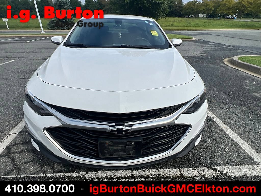 Used 2020 Chevrolet Malibu RS w/ LPO, Convenience Package 2 FWD image 2
