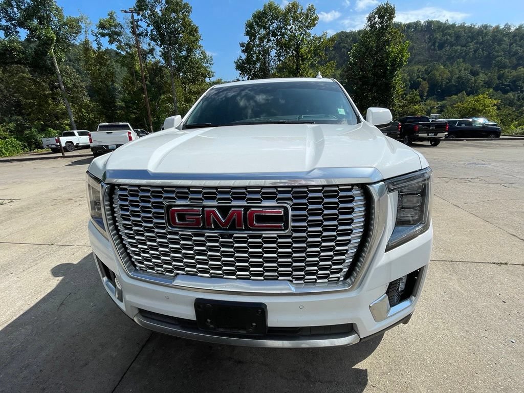 Used 2024 GMC Yukon Denali AWD/4WD image 2