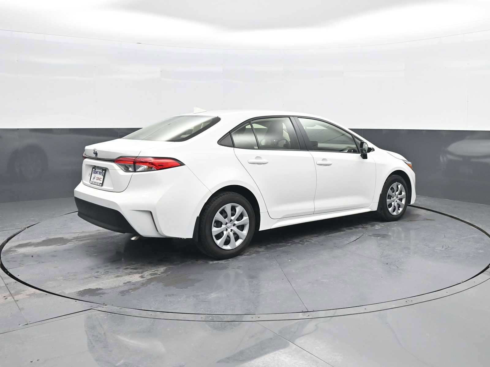 Used 2024 Toyota Corolla LE image 8