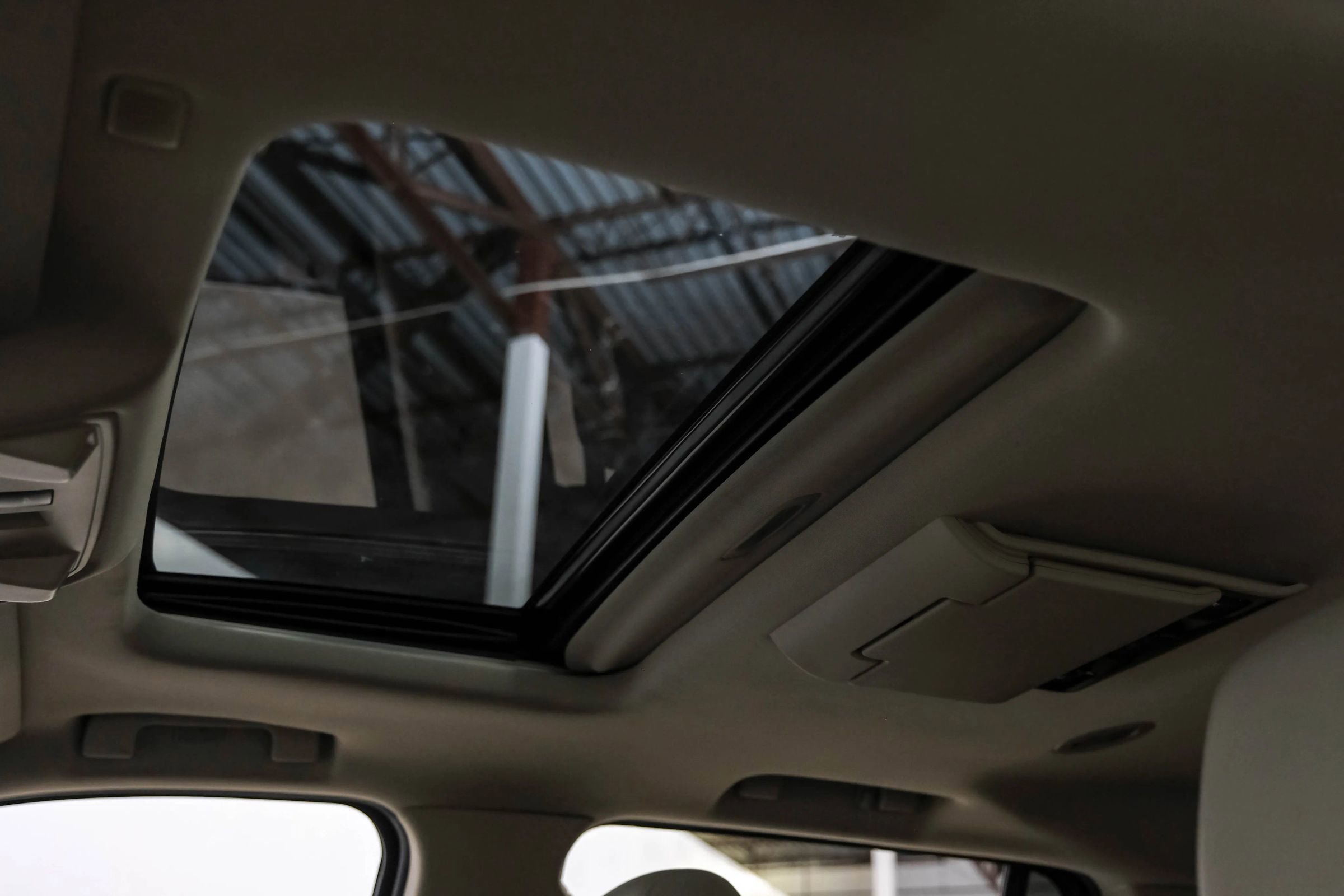 Used 2020 Cadillac Escalade Luxury RWD image 19