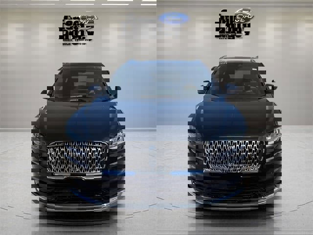 Used 2022 Lincoln Nautilus Reserve image 10