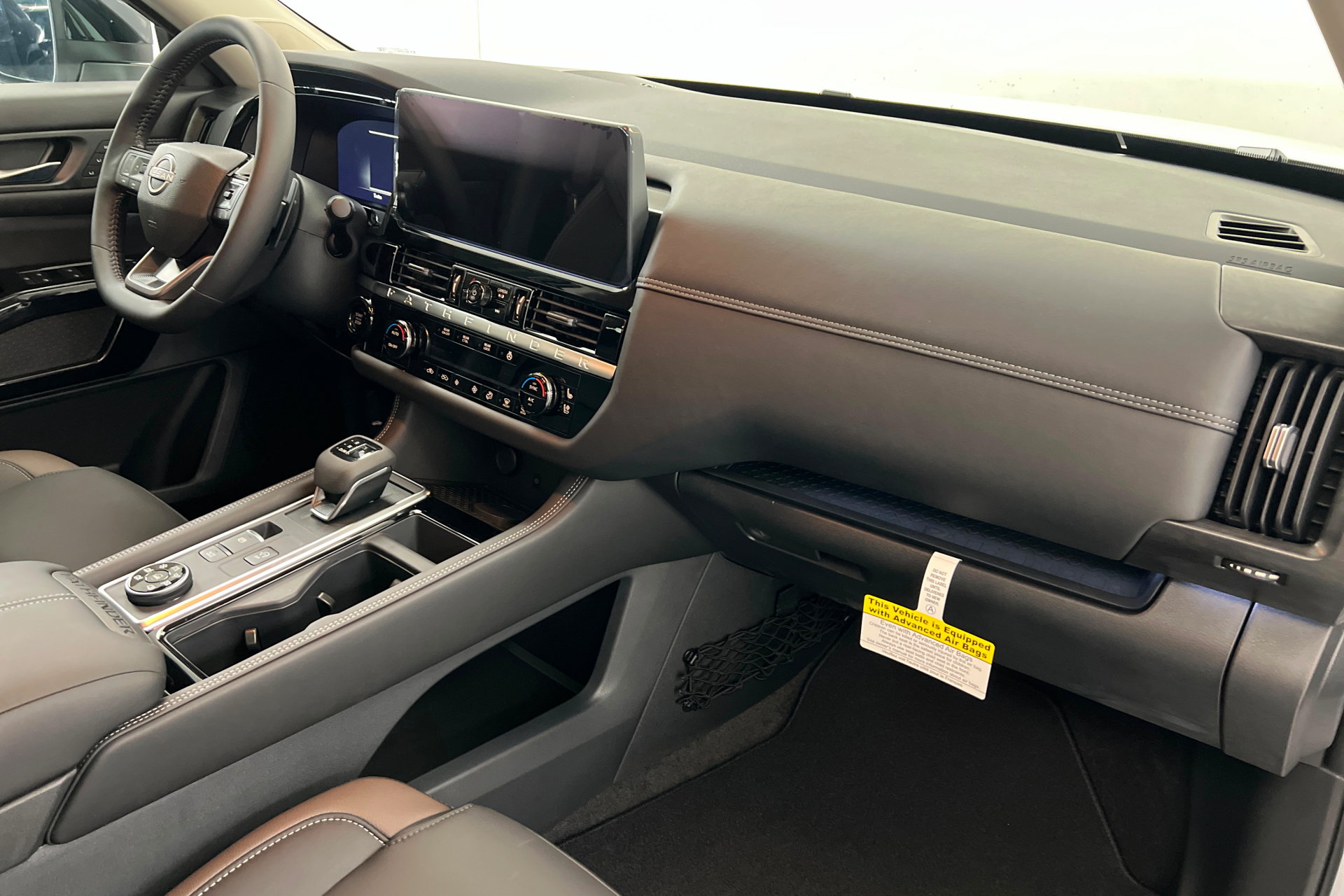 New 2026 Nissan Pathfinder Platinum AWD/4WD image 25