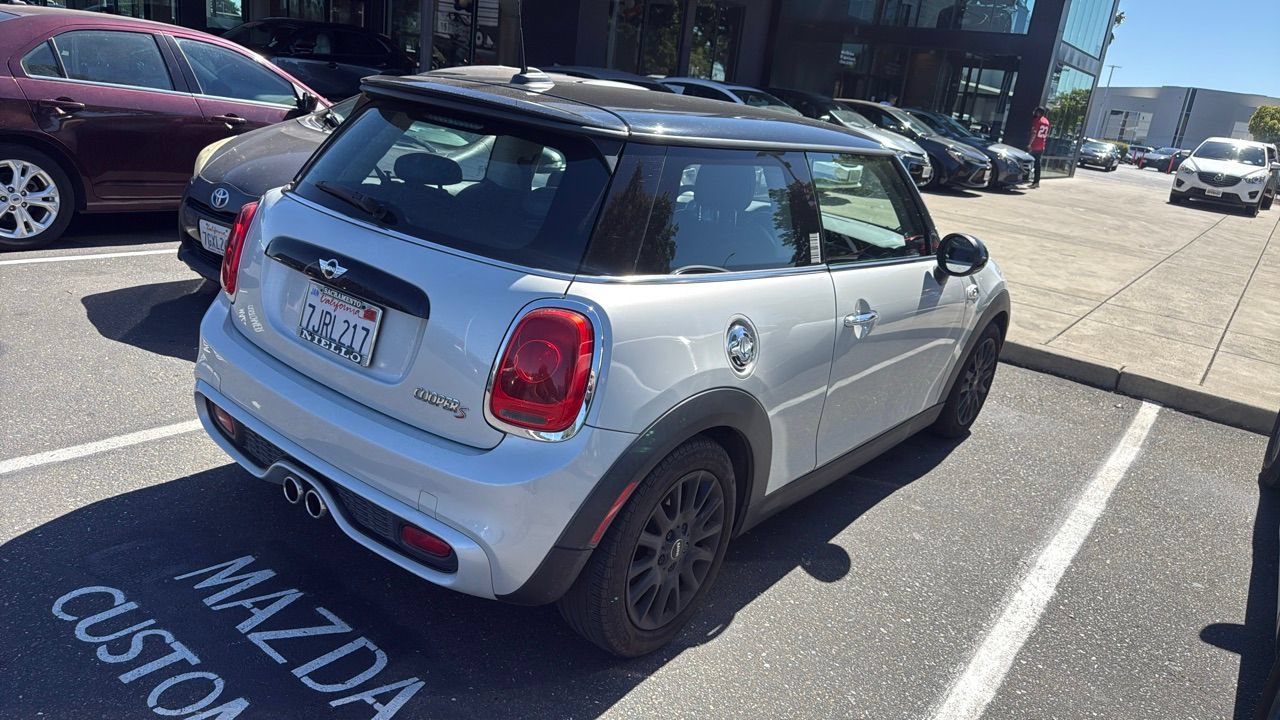 Used 2015 MINI Cooper S FWD image 2
