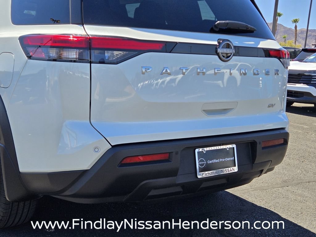 Used 2022 Nissan Pathfinder SV w/ Cargo Package FWD image 5