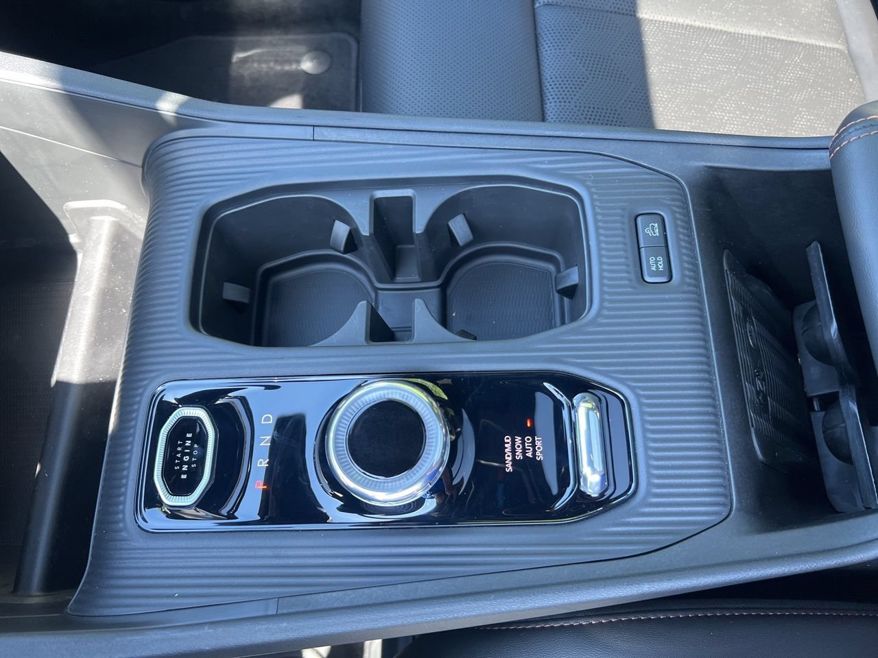 New 2026 Jeep Cherokee Overland w/ Advanced Pro Tech Group AWD/4WD image 29