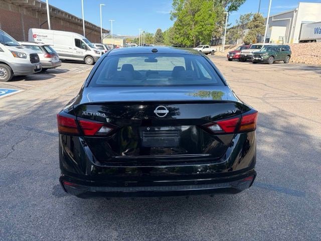 Used 2024 Nissan Altima 2.5 SV FWD image 4