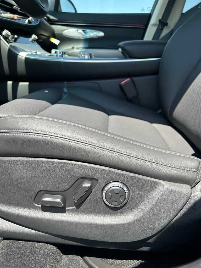 New 2027 Genesis GV70 2.5T Select AWD/4WD image 11