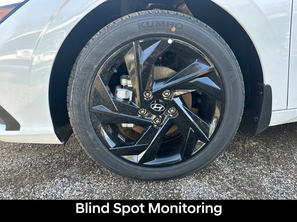 Used 2026 Hyundai Elantra Sport FWD image 11
