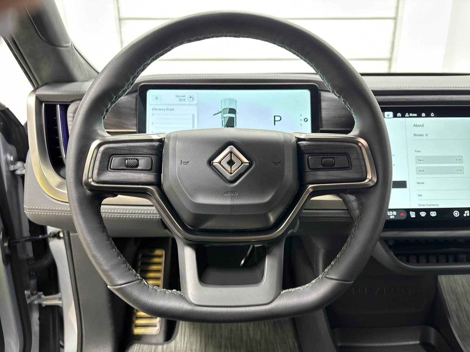 Used 2024 Rivian R1T Adventure AWD/4WD image 26