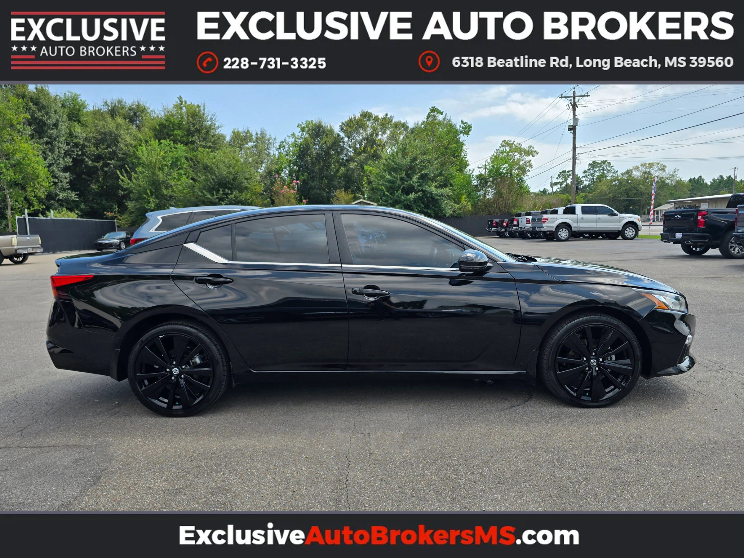 Used 2022 Nissan Altima 2.5 SR w/ Midnight Edition Package image 4