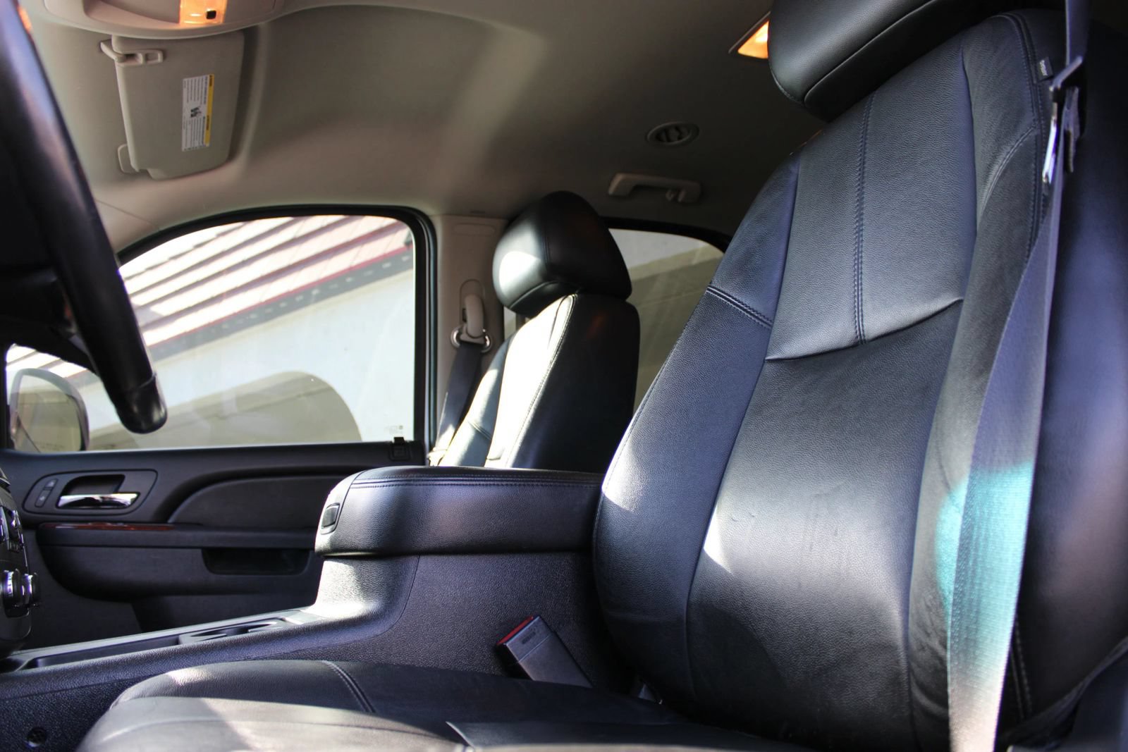 Used 2013 GMC Yukon SLT AWD/4WD image 12