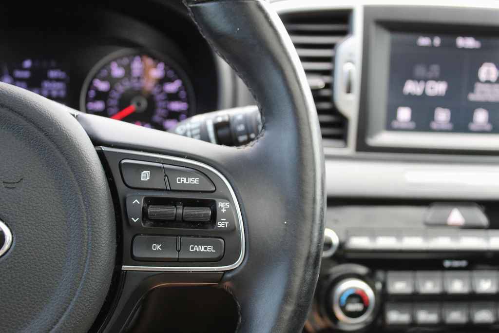 Used 2019 Kia Sportage EX w/ EX Premium Package AWD/4WD image 17