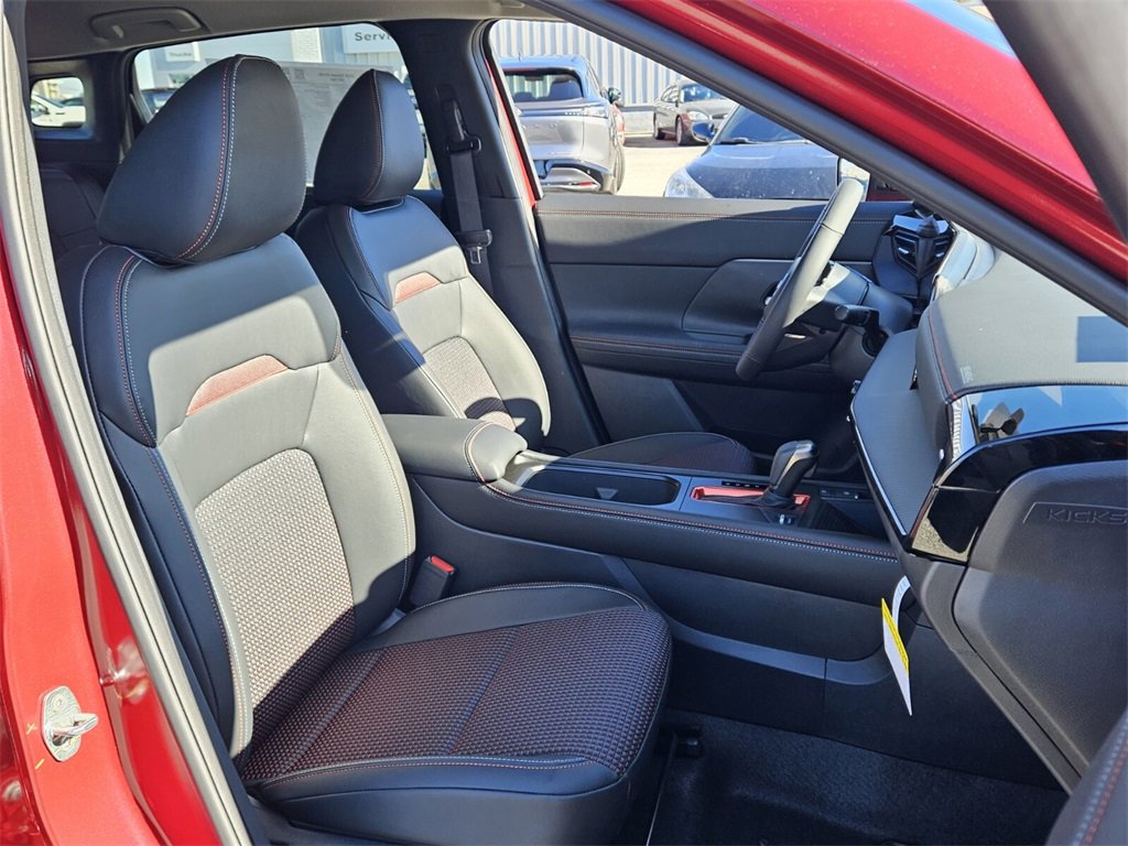 New 2026 Nissan Kicks SR w/ Cold Weather Package image 15
