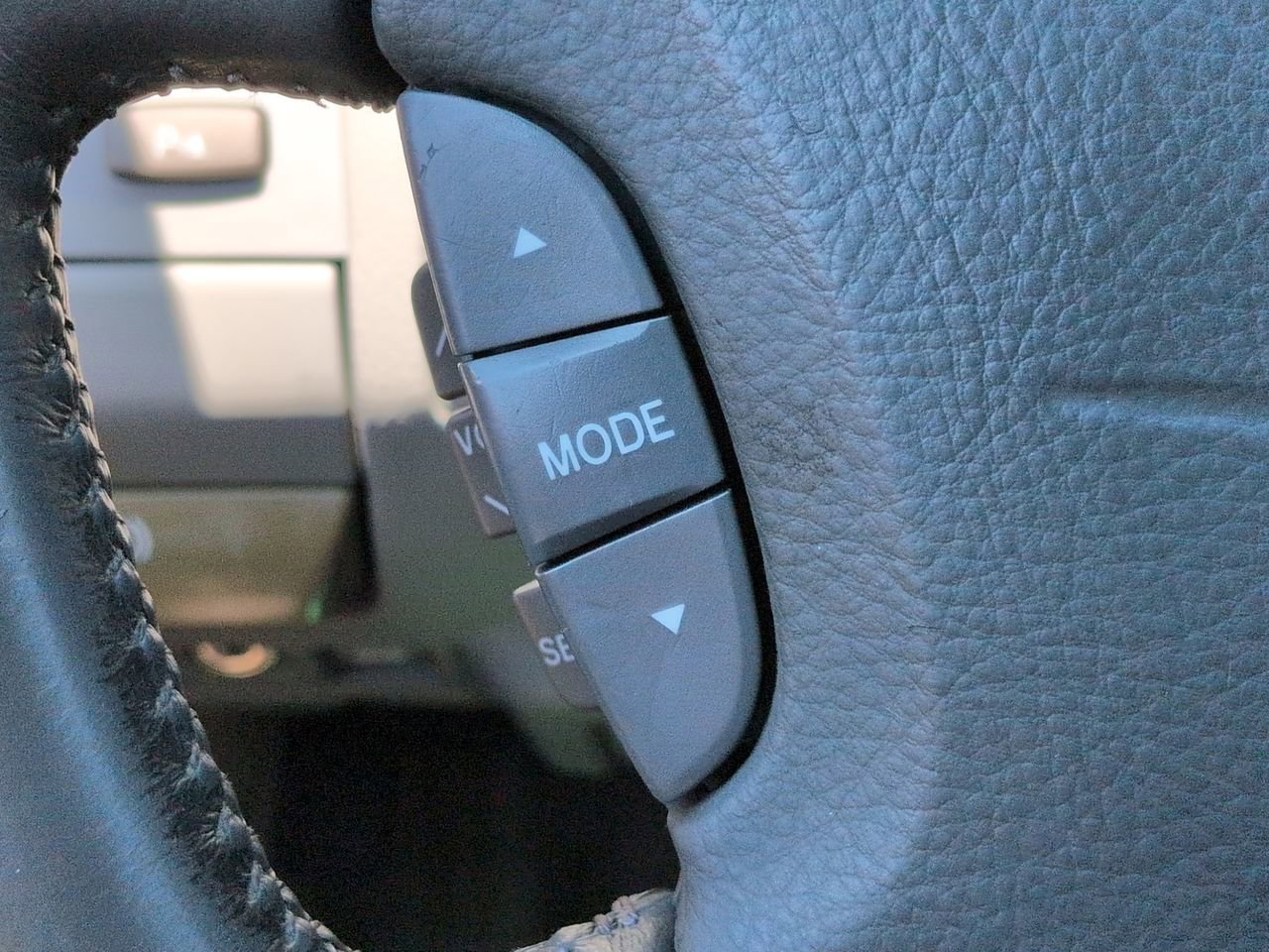 Used 2006 Lexus LS 430 RWD image 24
