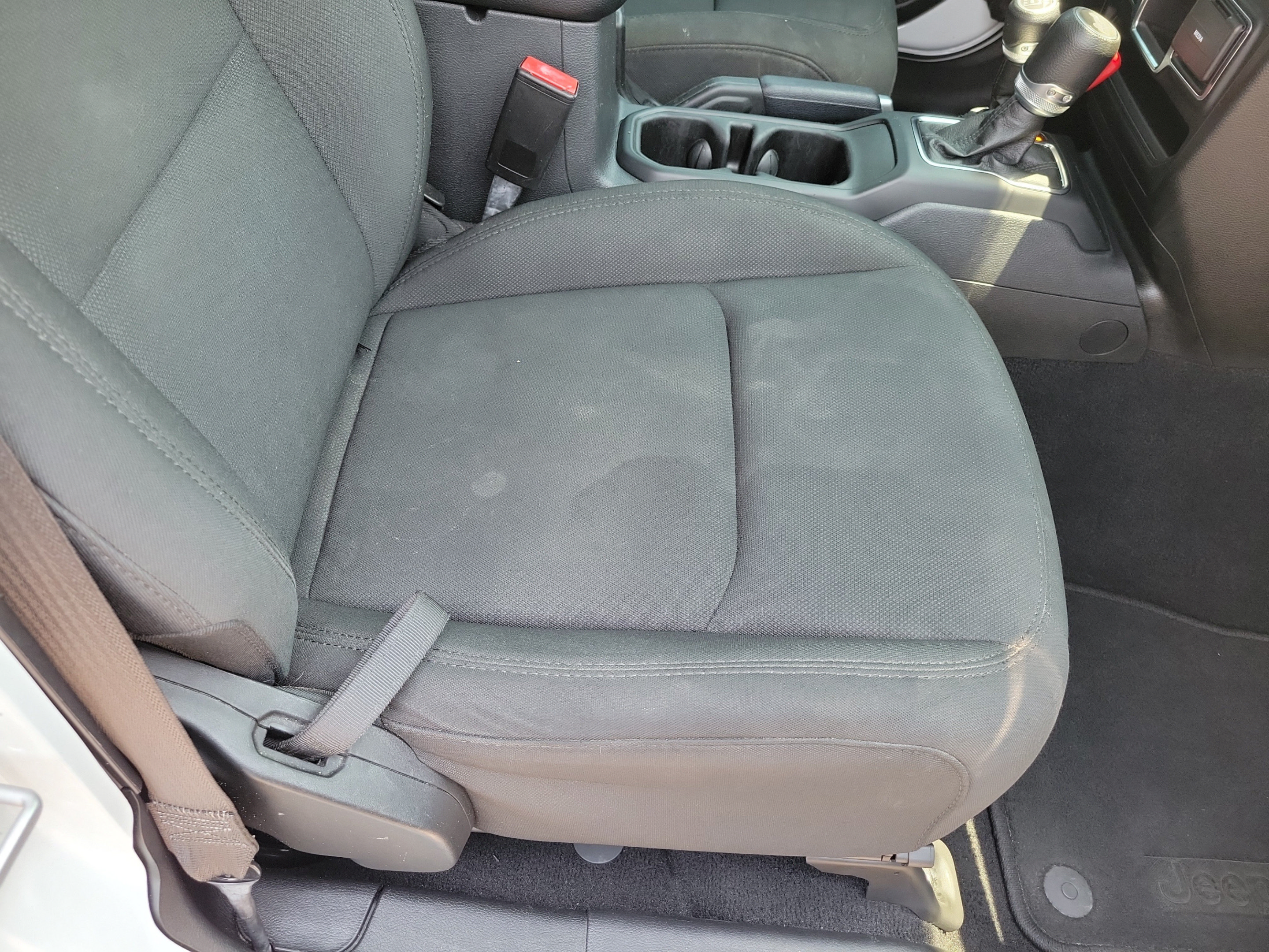 Used 2021 Jeep Wrangler Unlimited Sport AWD/4WD image 18