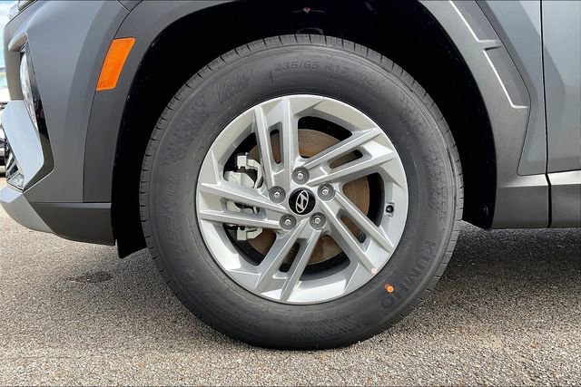 Used 2025 Hyundai Tucson SE image 12