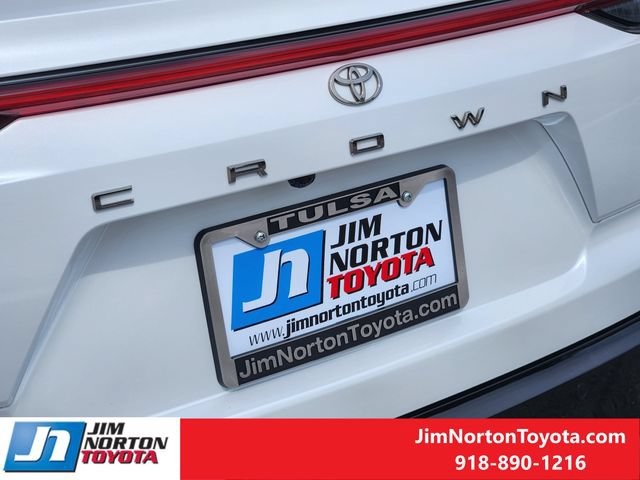 Used 2025 Toyota Crown Signia w/ Advanced Technology Package AWD/4WD image 12