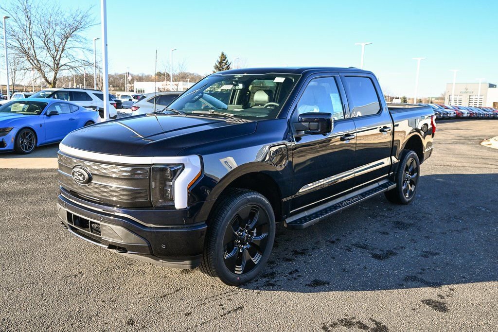 New 2025 Ford F150 Lightning Platinum w/ Dark Elements Package image 9