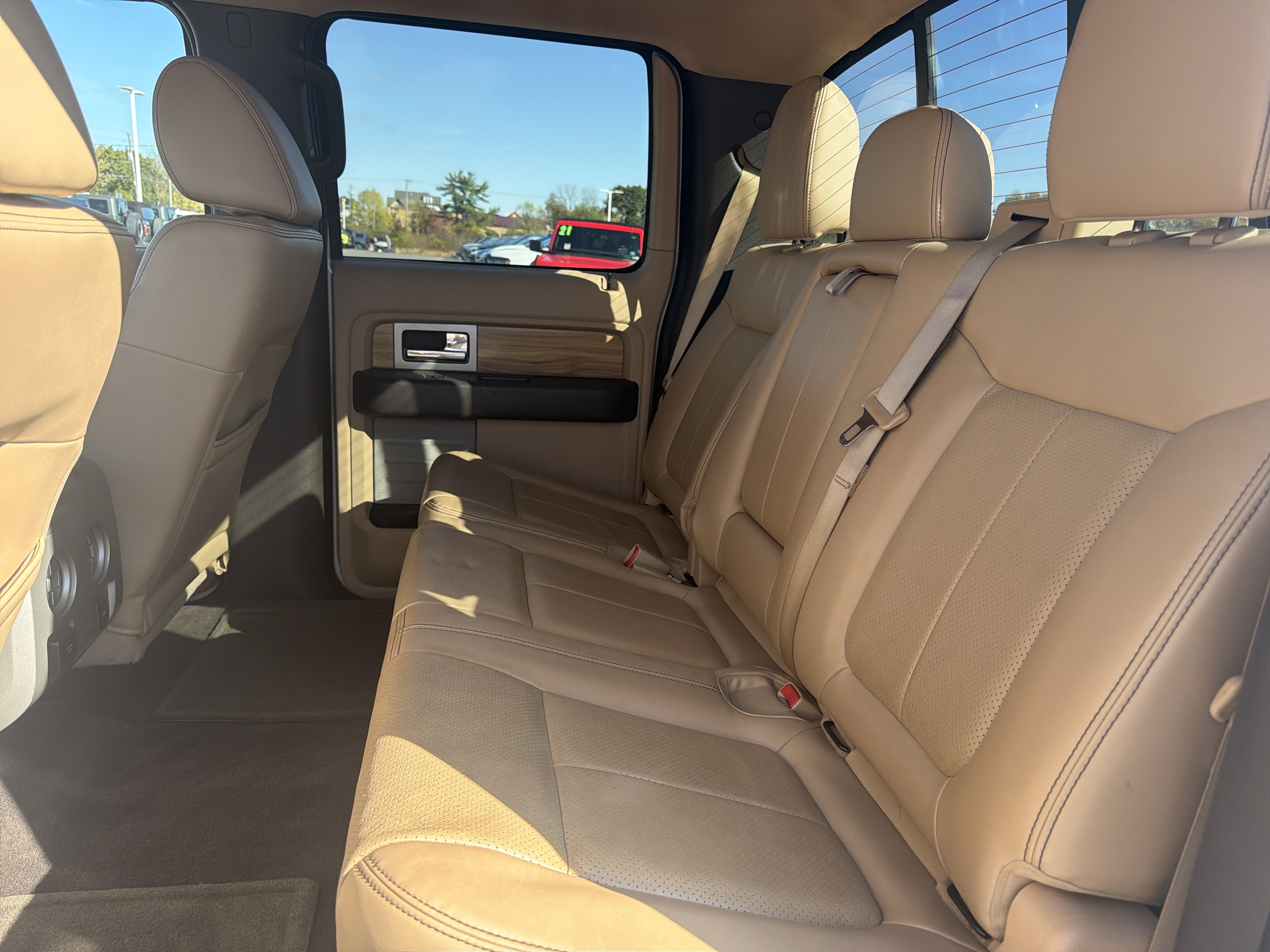 Used 2011 Ford F150 Lariat w/ Lariat Chrome Pkg AWD/4WD image 13