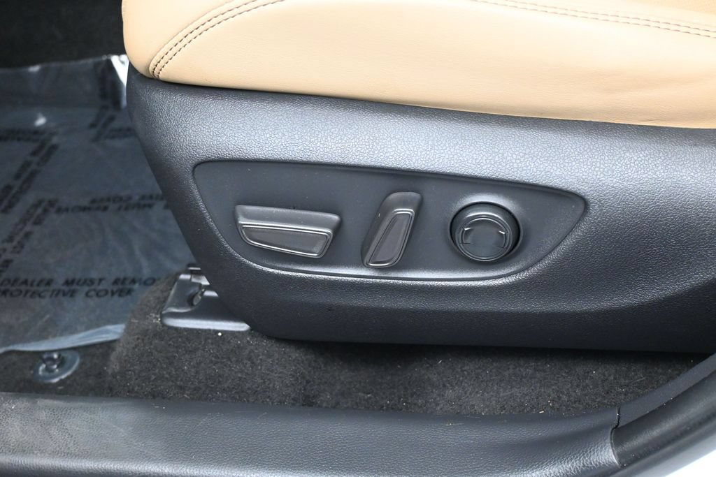 Used 2023 Toyota RAV4 Limited FWD image 12
