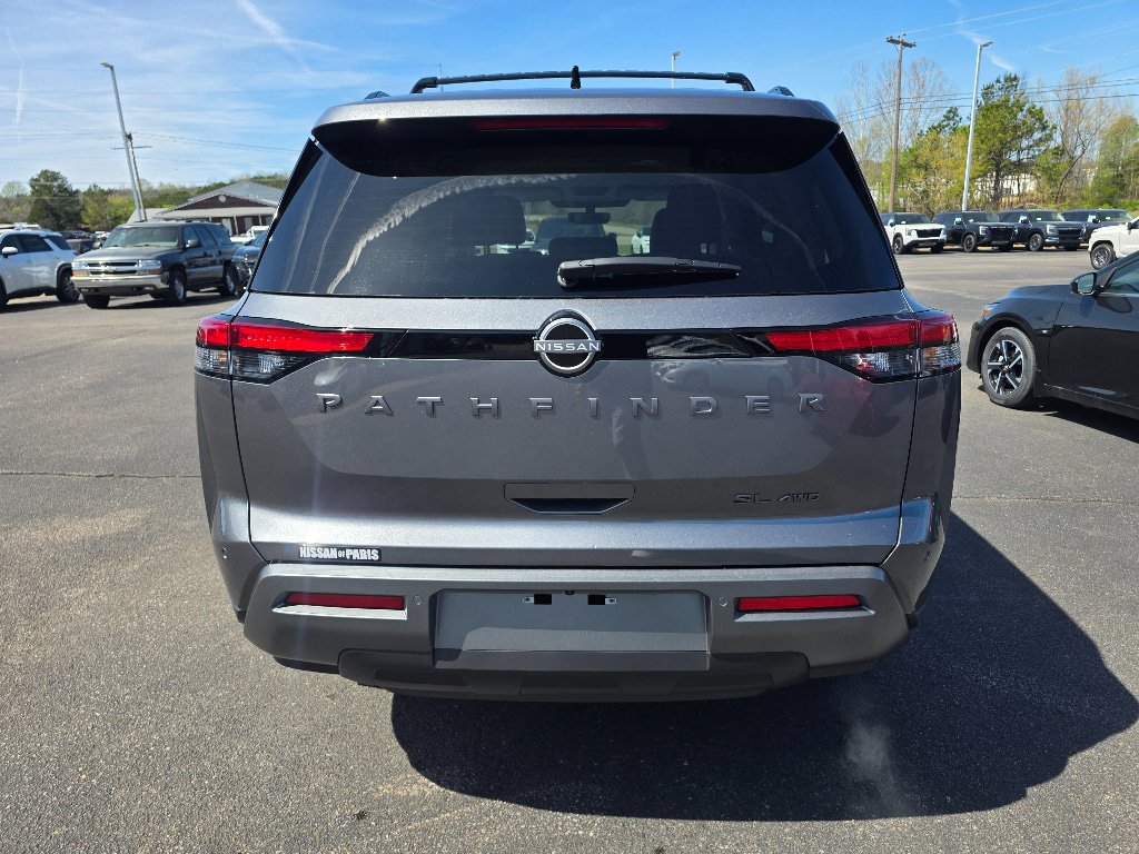 New 2026 Nissan Pathfinder SL image 4