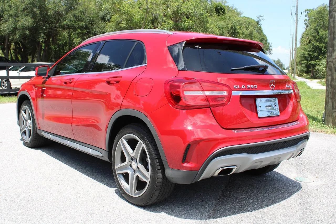 Used 2015 Mercedes-Benz GLA 250 4MATIC w/ Premium Package image 4