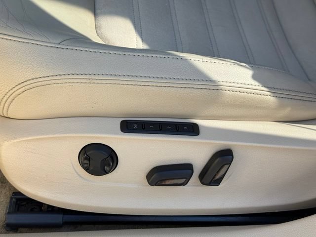 Used 2014 Volkswagen Passat TDI SEL Premium FWD image 13