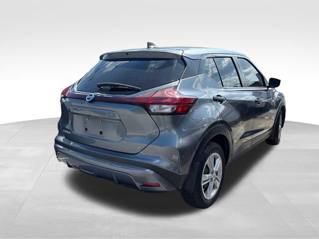 Used 2021 Nissan Kicks S FWD image 3